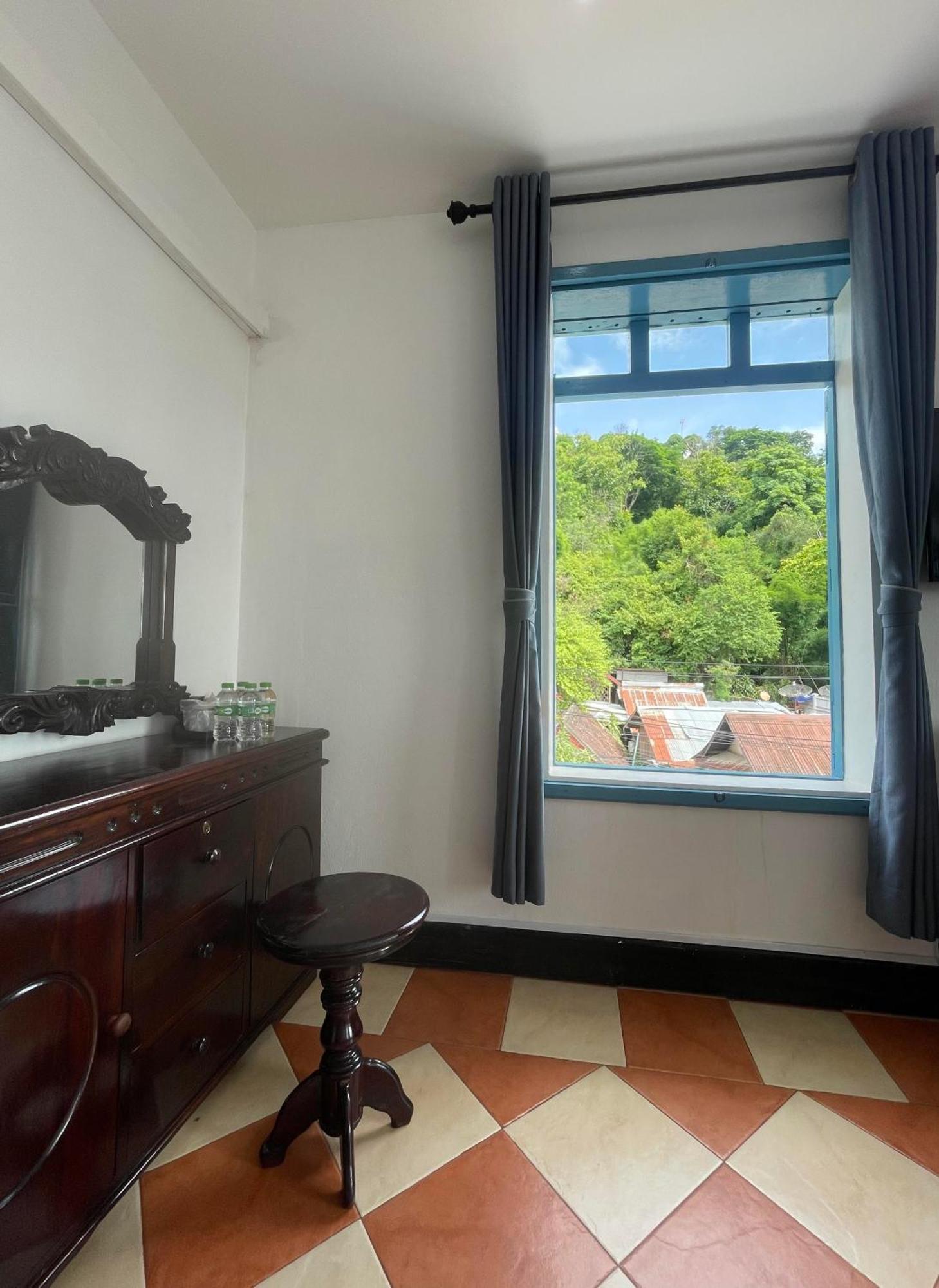 Villa Merry Lao Ban Aphay 琅勃拉邦 外观 照片